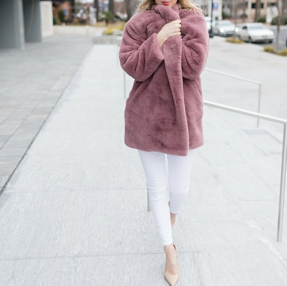 Forever 21 Teddy Coat🛍 - Picture 1 of 8
